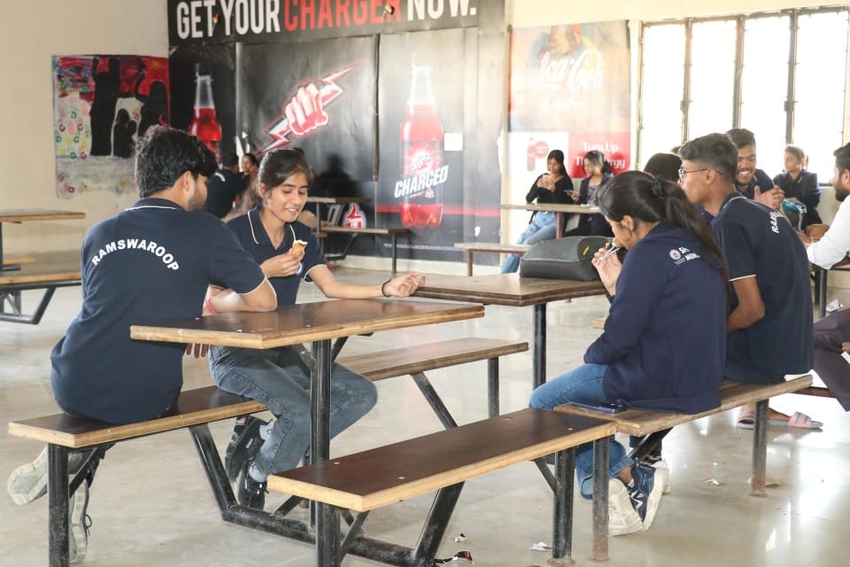 Cafeteria 2