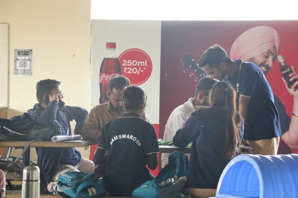 Cafeteria 5