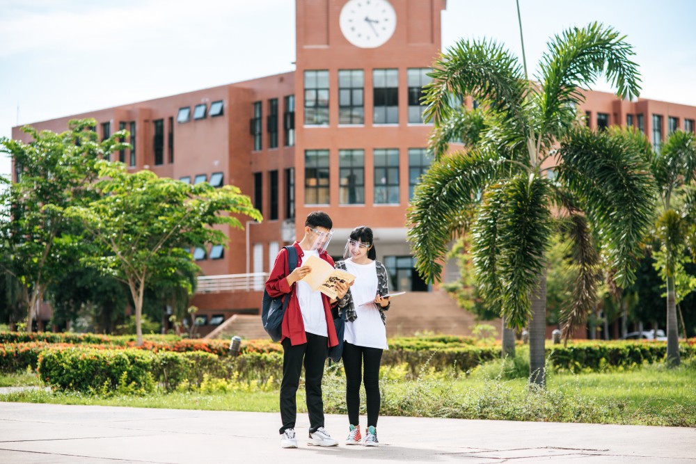 Best Biotechnology Colleges and Universities in Lucknow – Top Options for 2025 Admissions