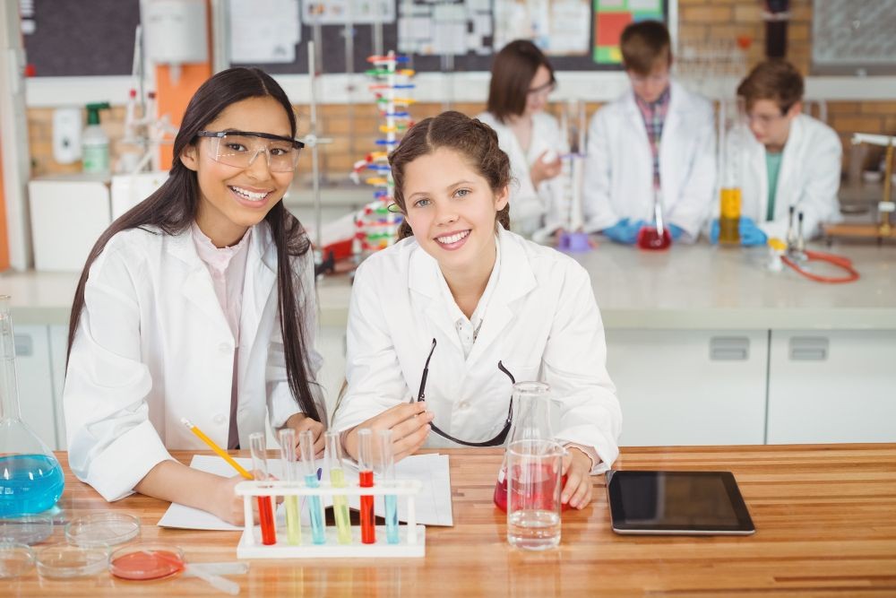 Top Colleges Offering B.Pharm Programs in Lucknow